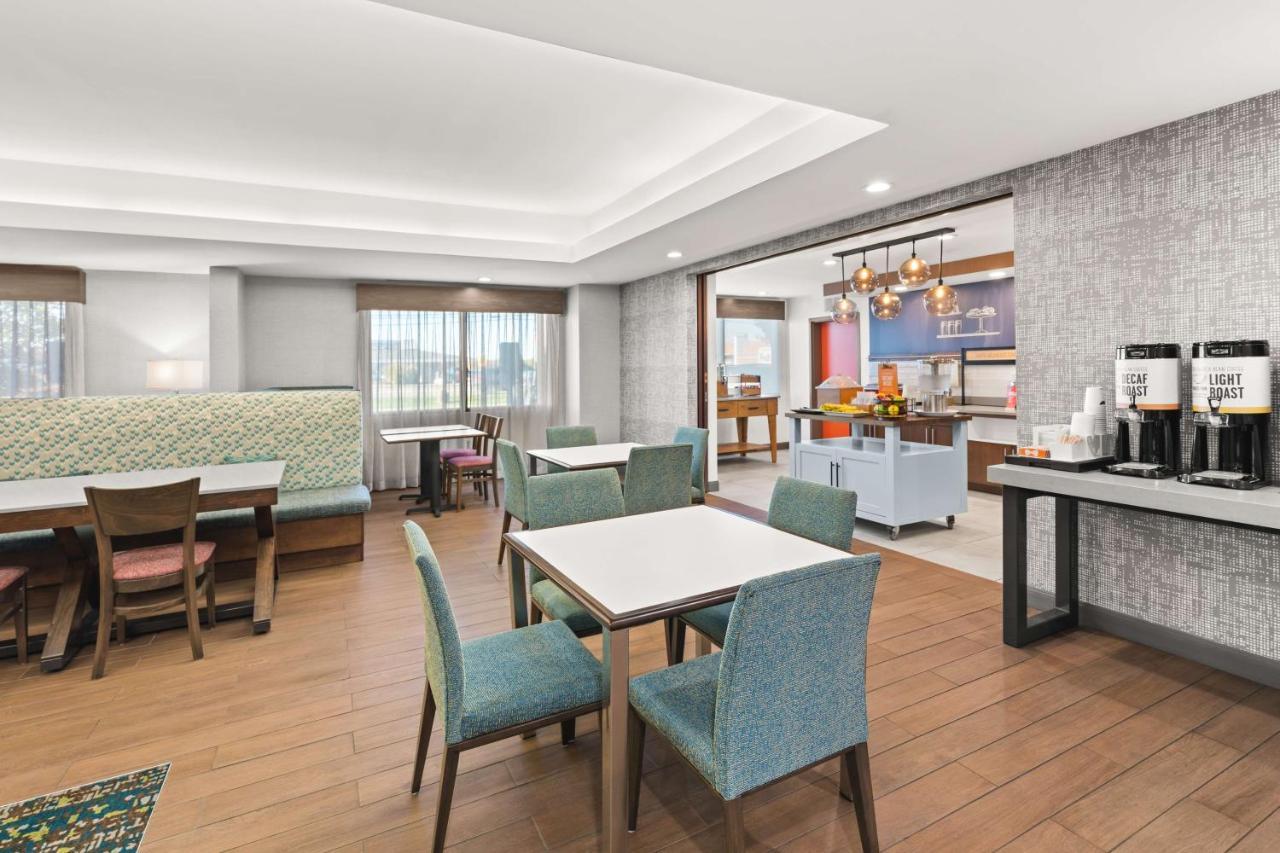 Hampton Inn Seekonk Dış mekan fotoğraf
