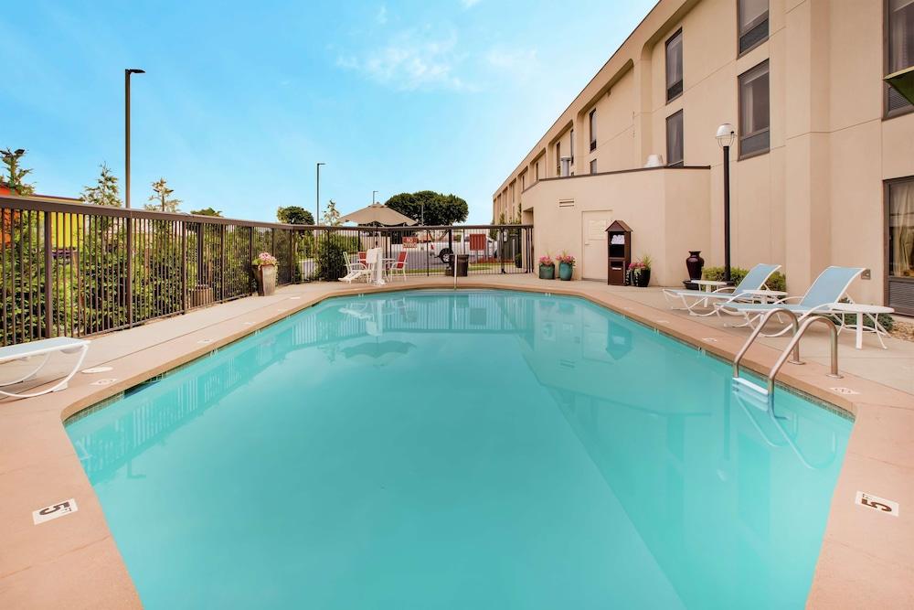 Hampton Inn Seekonk Dış mekan fotoğraf