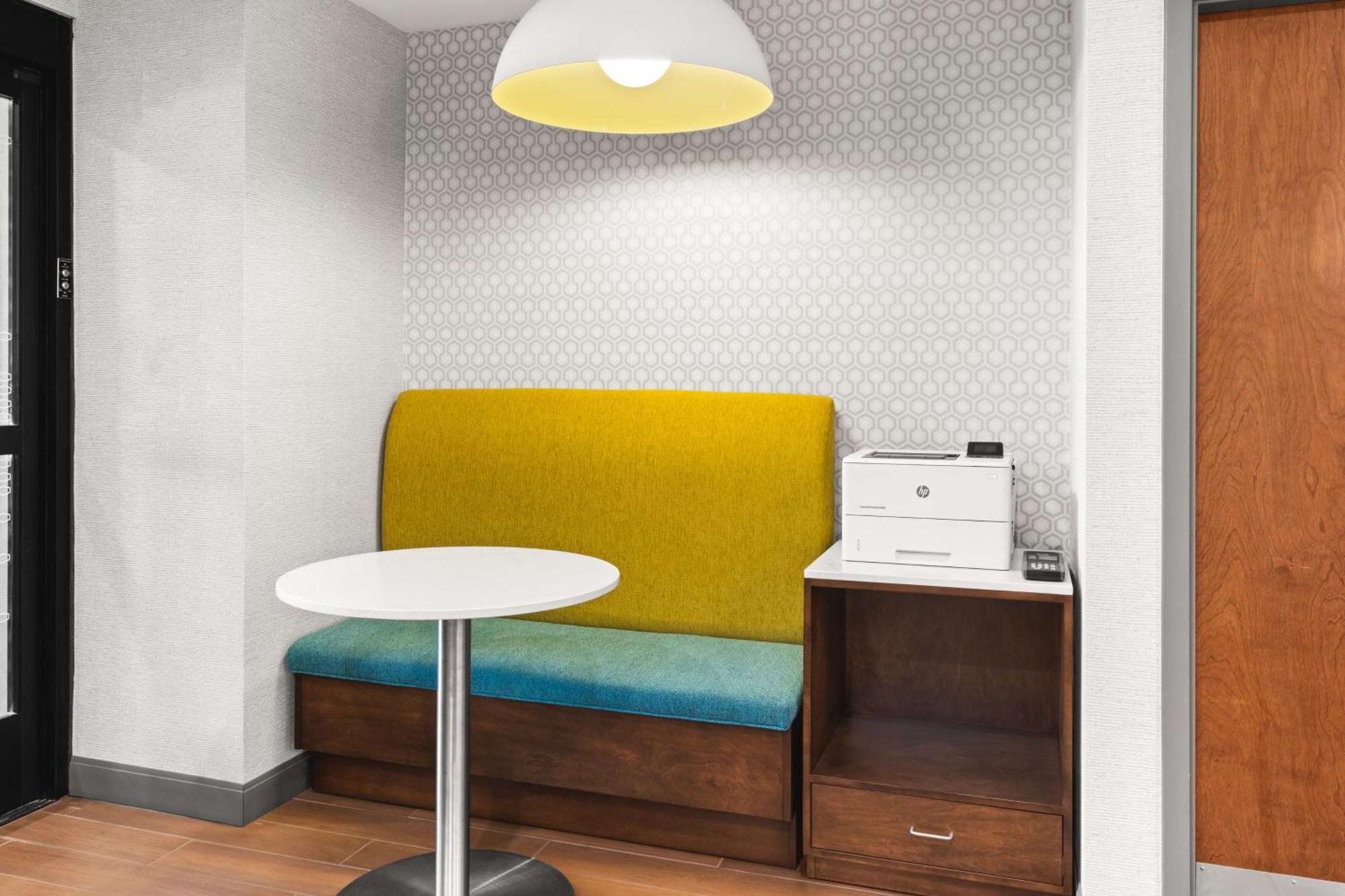 Hampton Inn Seekonk Dış mekan fotoğraf